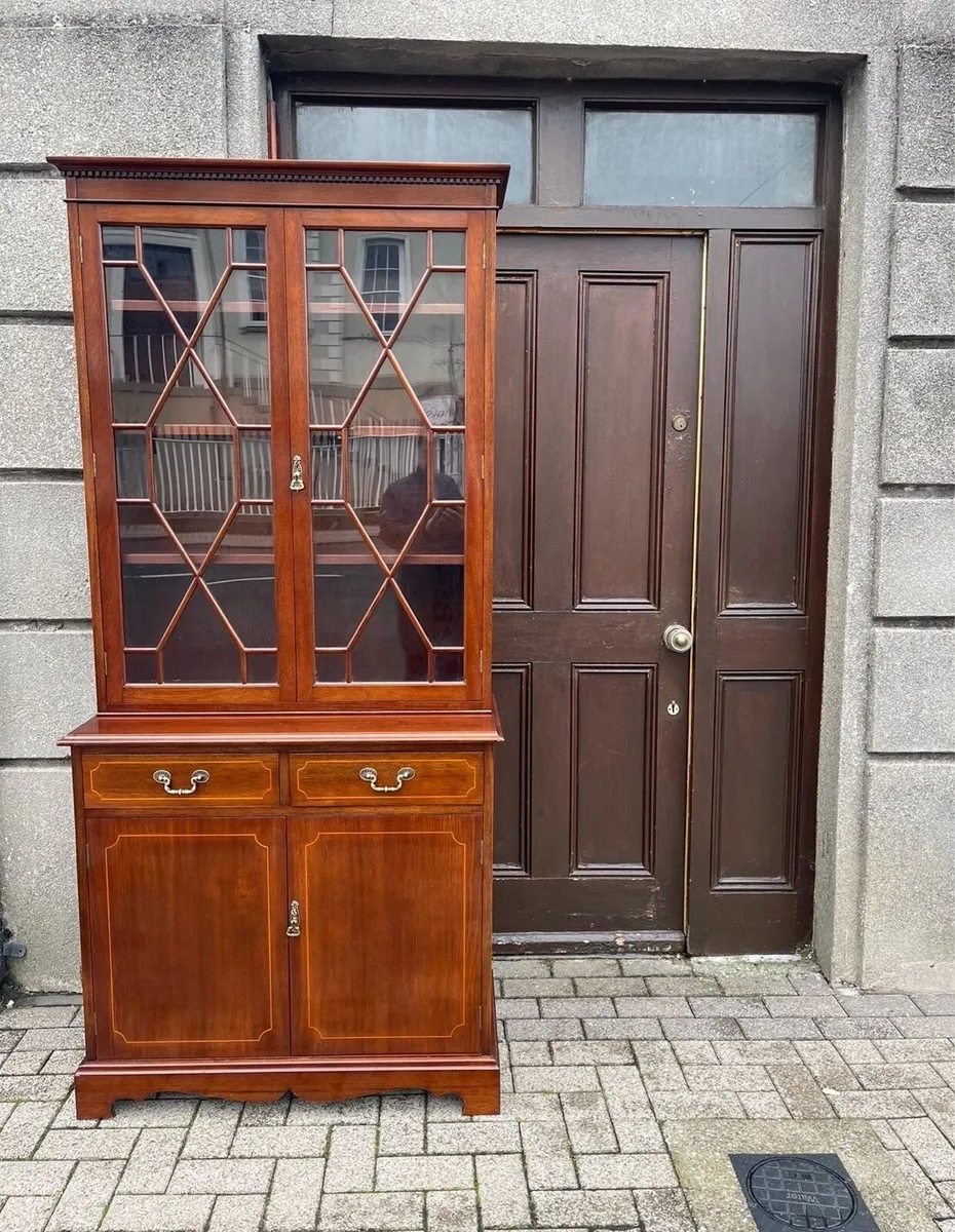 Irish Robert Strahan  Dublin  bookcase - Image 1