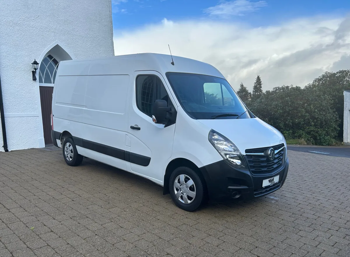 2021 (212 Reg) Vauxhall Movano L2H2 Business+ - Image 1