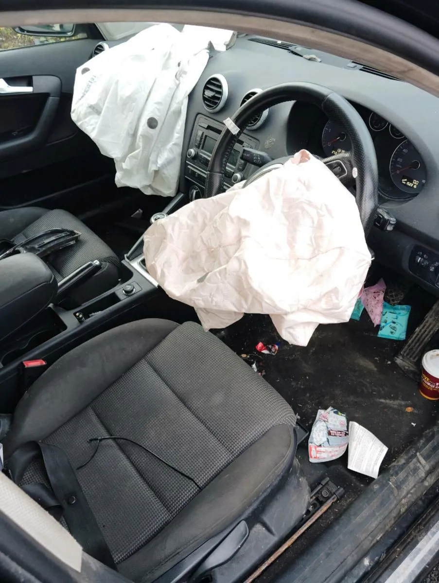 Breaking Audi A3 2011 1.6tdi cay - Image 3