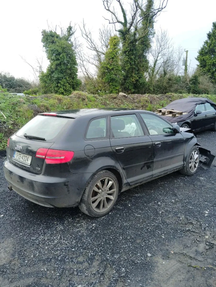 Breaking Audi A3 2011 1.6tdi cay - Image 4