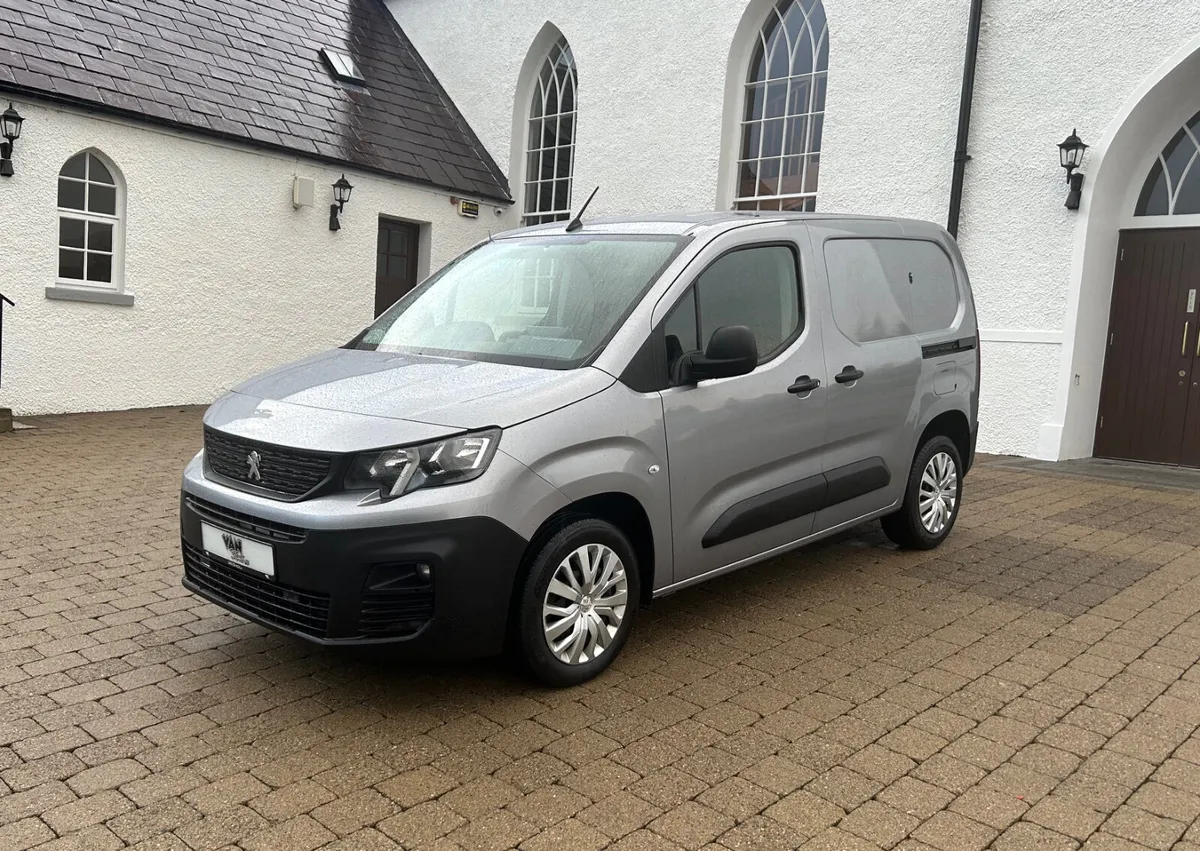 2020 (202reg) Peugeot Partner Professional - Image 3