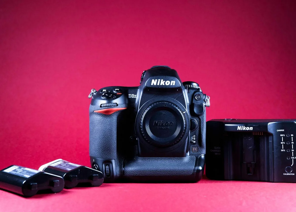 Nikon D3X 24.5MP Digital SLRBody low shutter count - Image 1