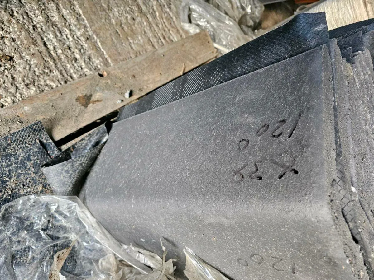 Ridge tiles - Image 2