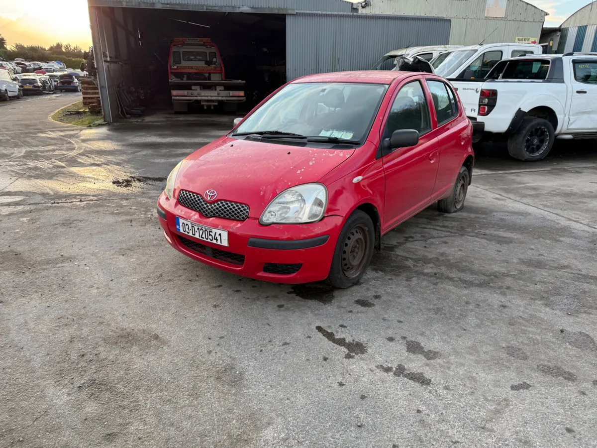 03 Toyota Yaris 1.0 - Image 1