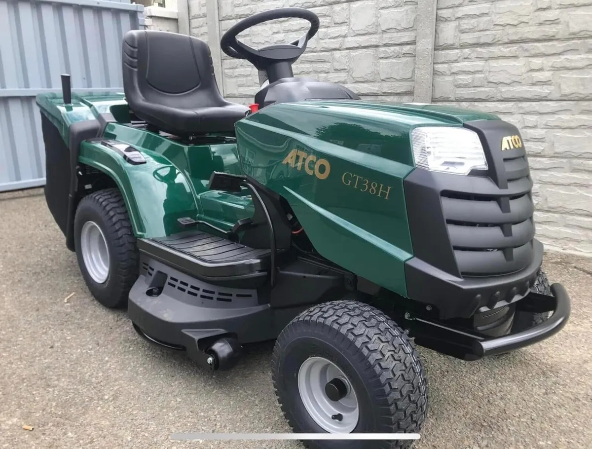 Atco 38” v-twin - Image 1