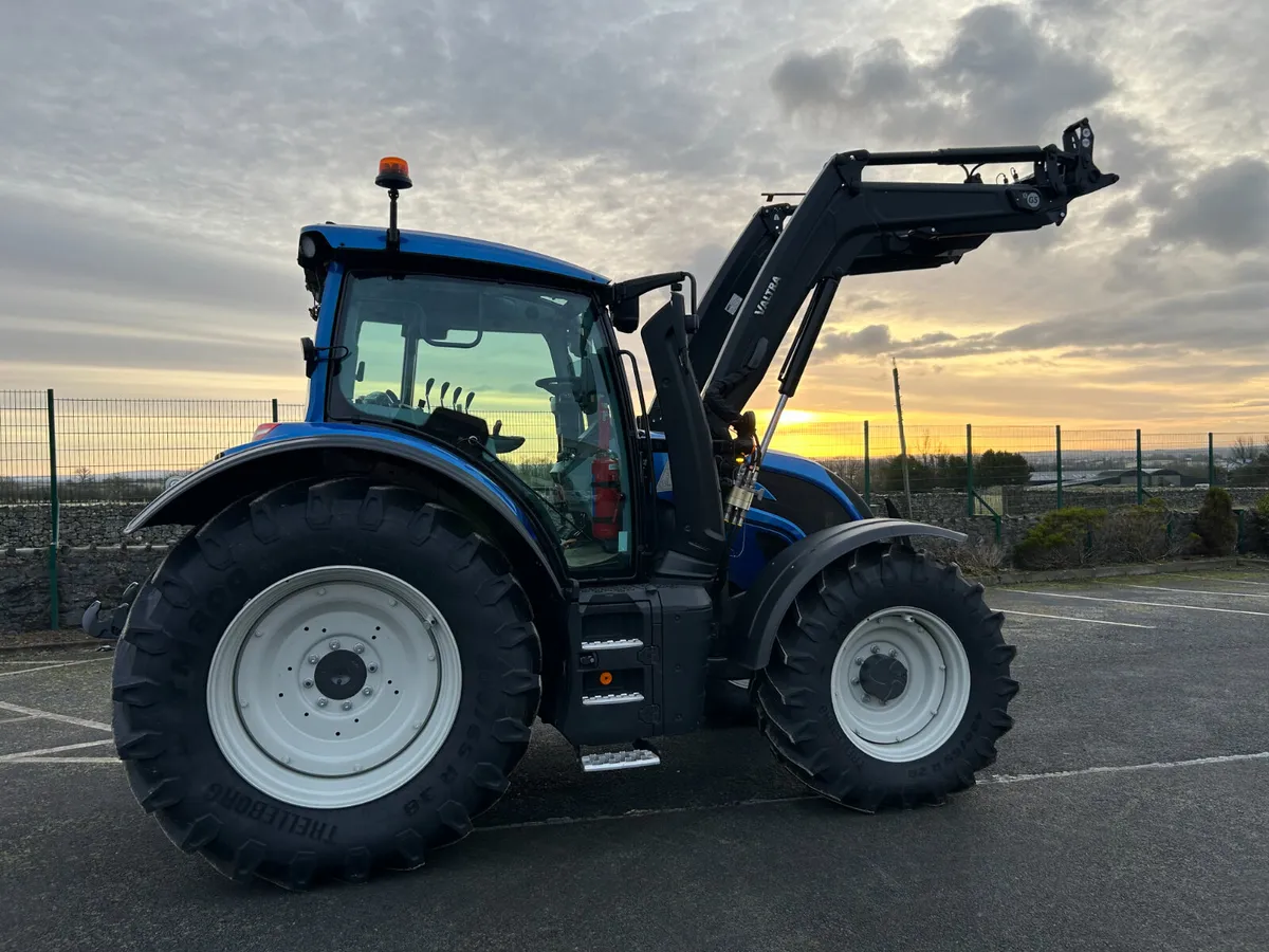 Valtra N175 Active G5s Loader - Image 3