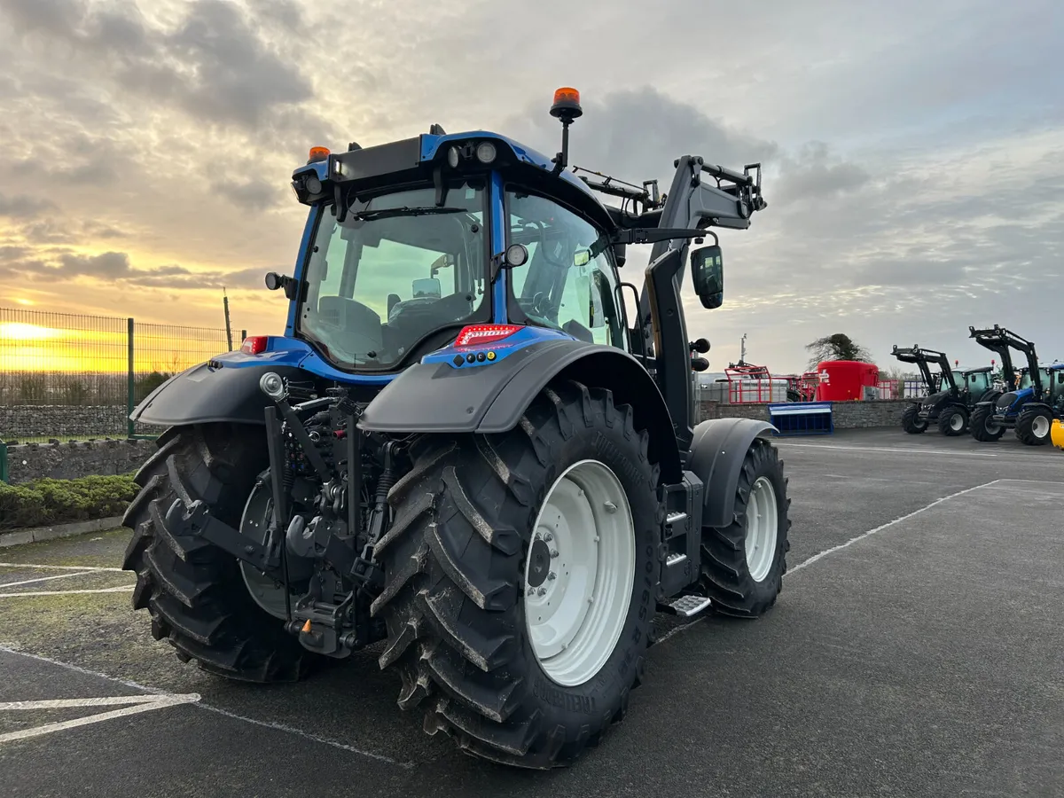 Valtra N175 Active G5s Loader - Image 4