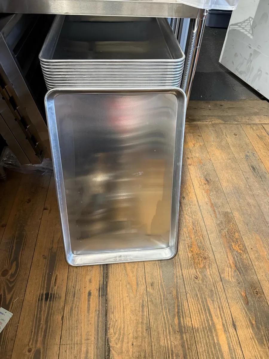 New  600 x 400. Bakers tray