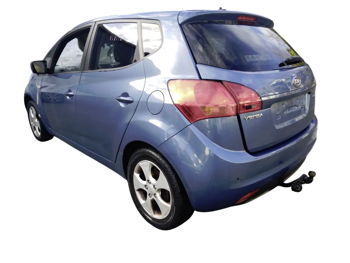 2012 KIA VENGA For Breaking/Dismantling - Image 3