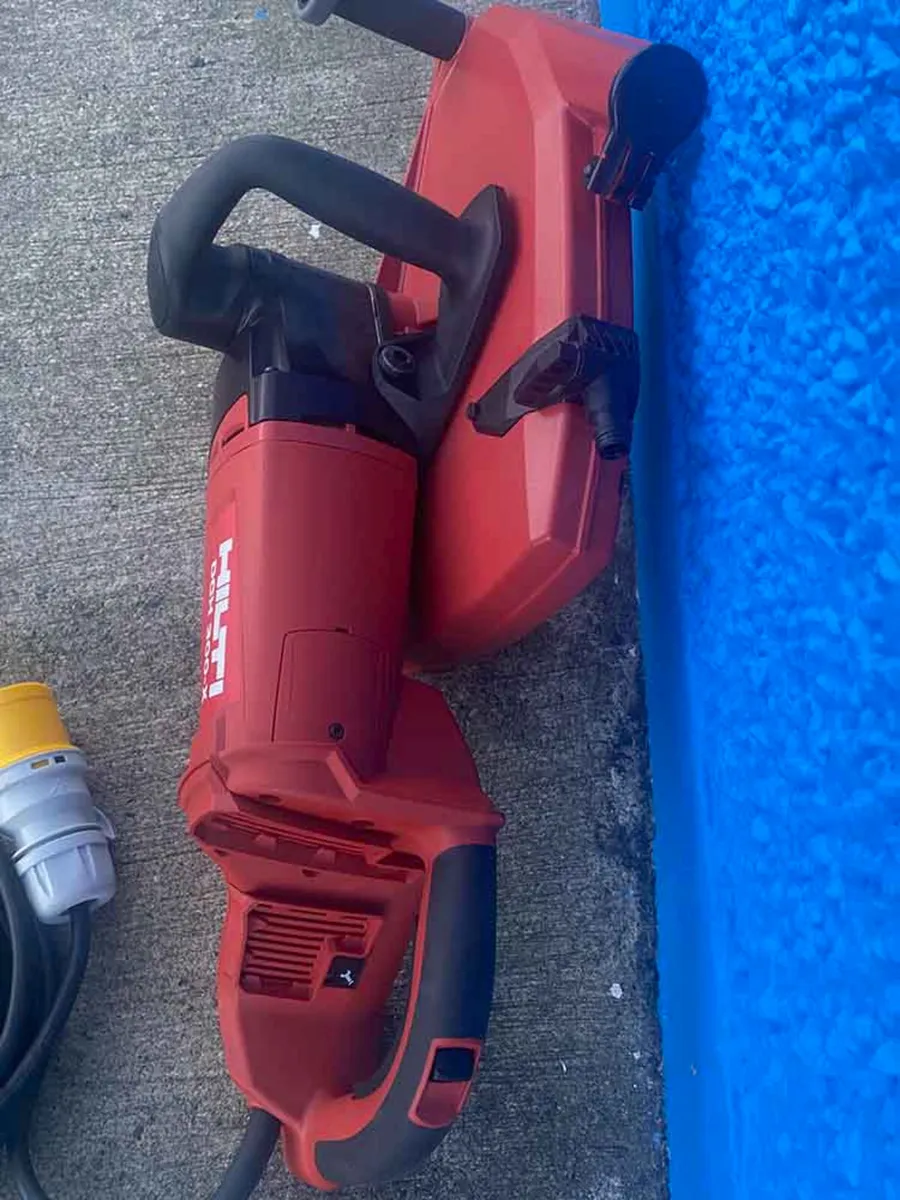 HILTI DCHEX300 DIAMOND CONSAW - DUSTFREE - Image 3
