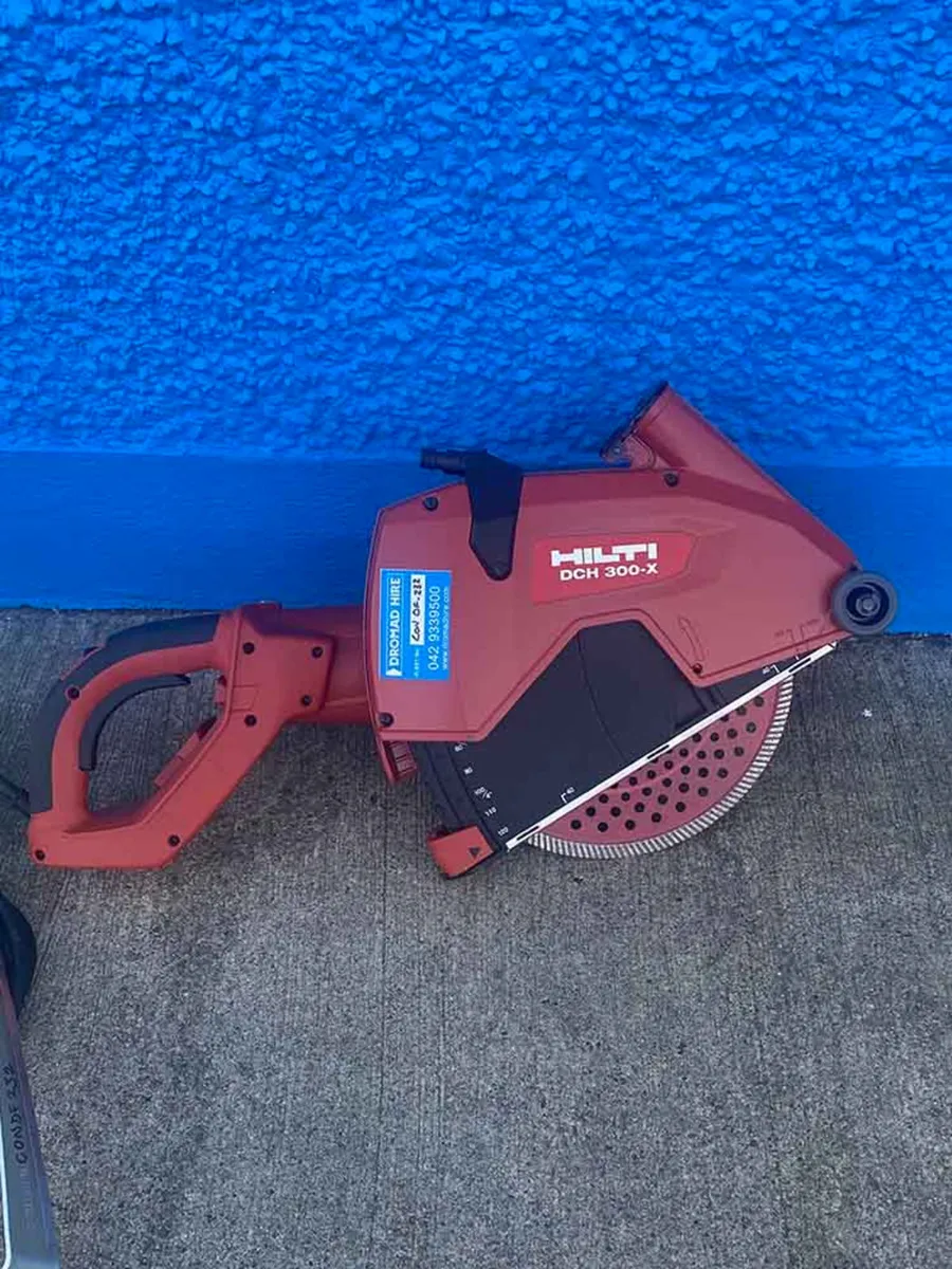 HILTI DCHEX300 DIAMOND CONSAW - DUSTFREE - Image 2
