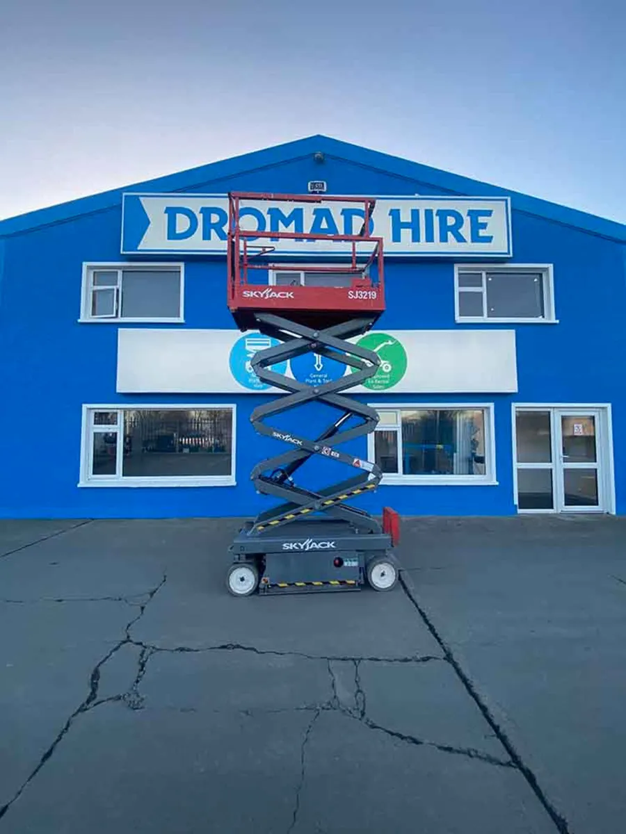 SKYJACK SJ3219 ELECTRIC SCISSOR LIFT - Image 1