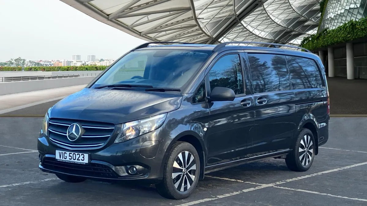 Mercedes-Benz eVito 116 e 66kWh Premium Auto L2 - Image 4