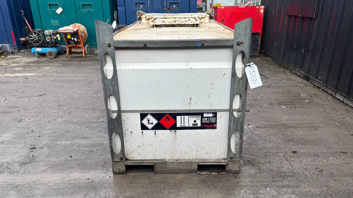 Western 2170L Fuel Bowser - Image 2