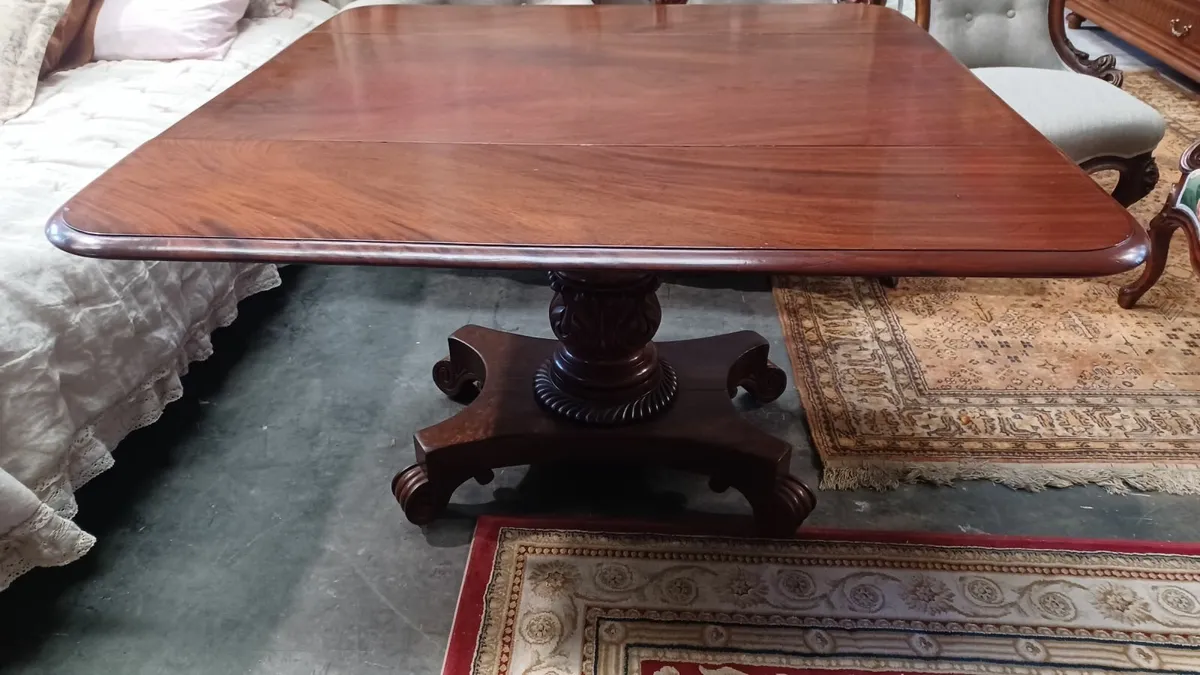 William IV Mahogany Drop Leaf Centre Table - Image 4