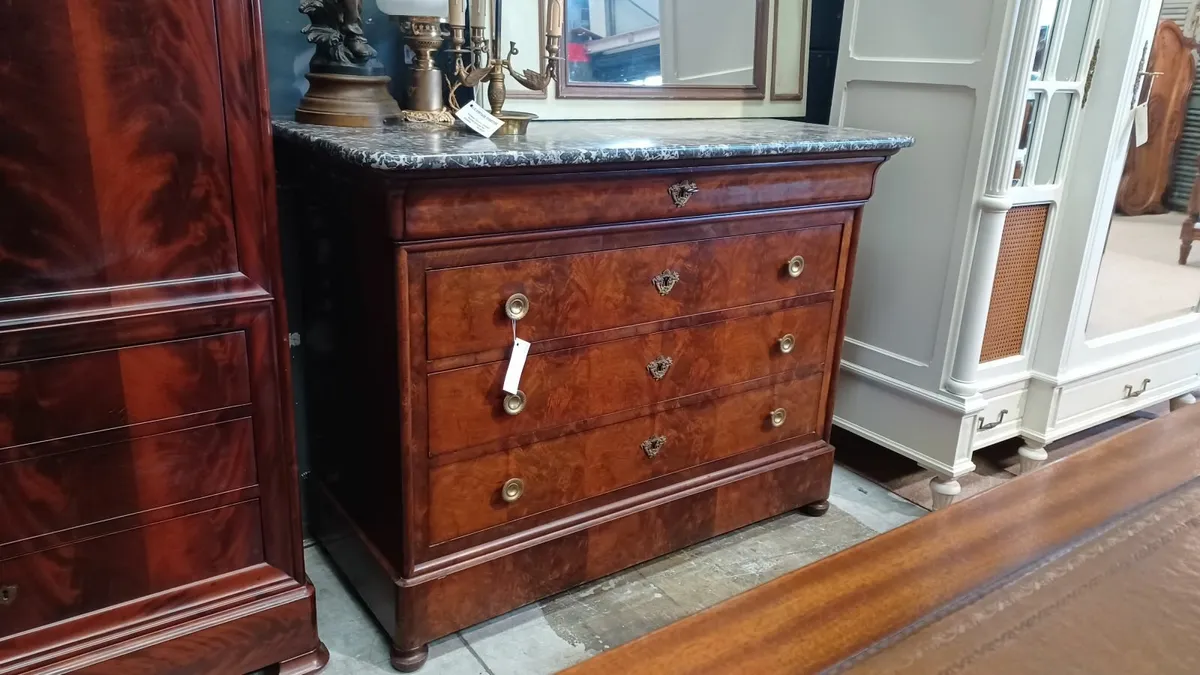 Antique Louis Phlippe chest of drawers c.1830 - Image 2