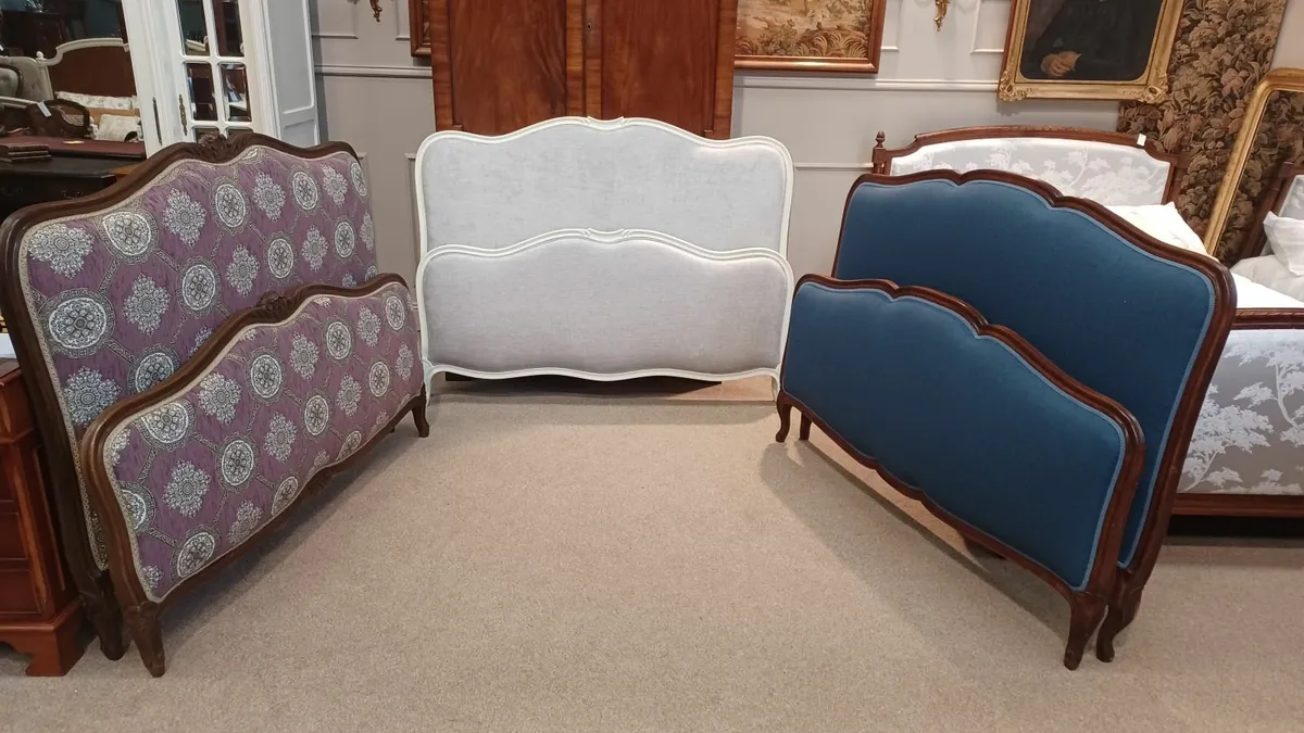 Three French Classic Antique Beds in Louis XV - Image 1