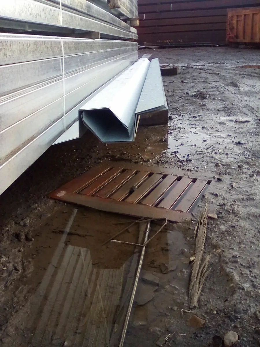 Roofing Materials  Cladding + Purlins + Beams - Image 4