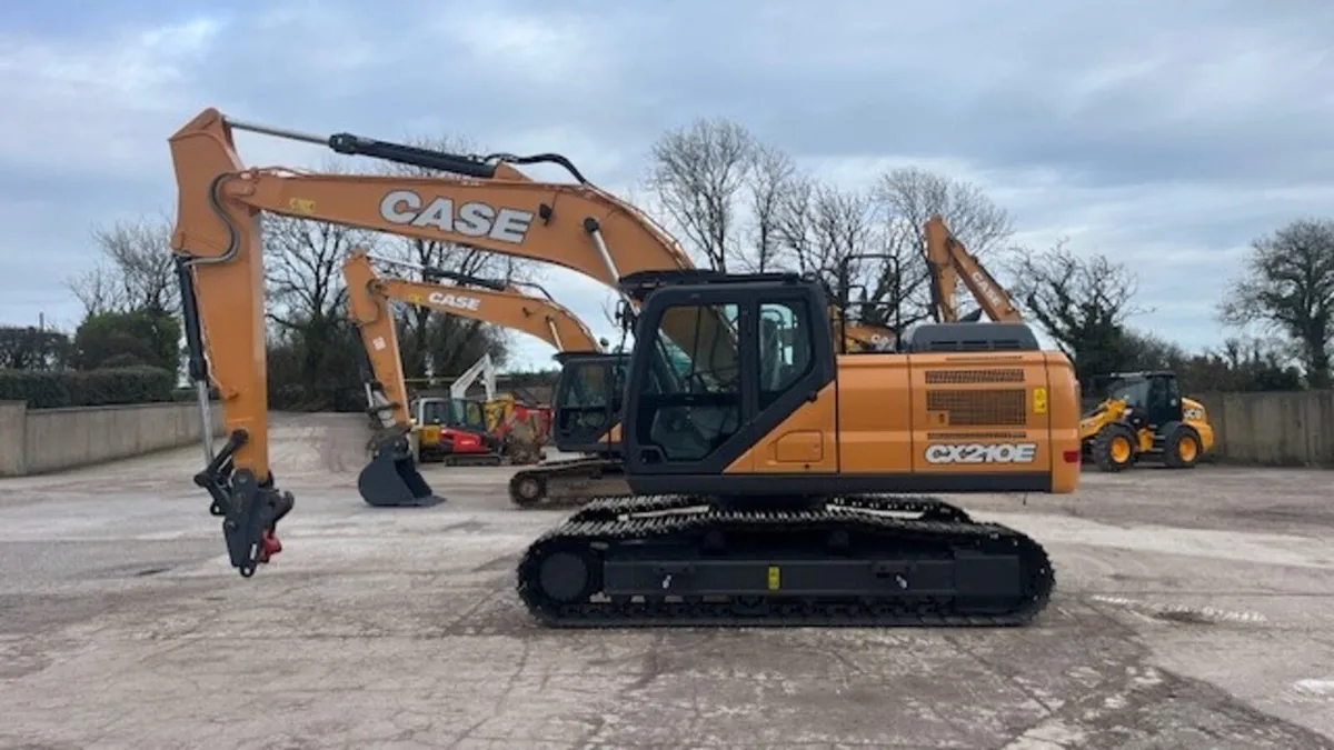 Case CX210E - Image 1