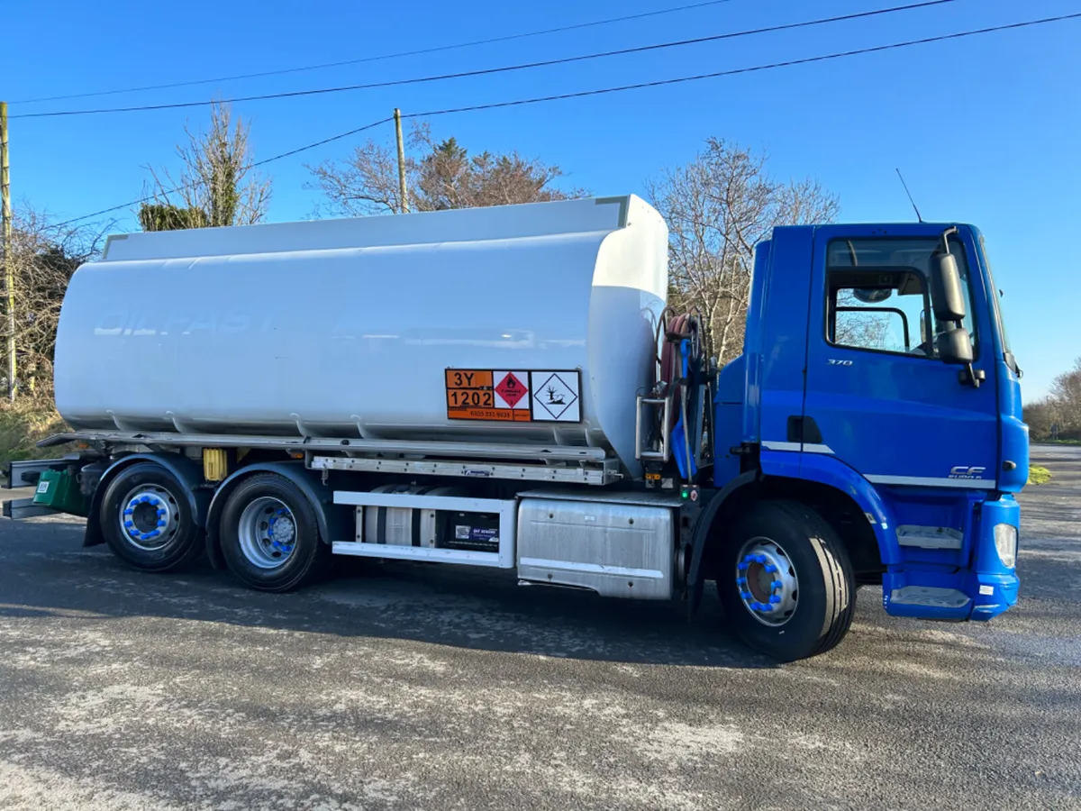 2015 Daf cf 370 6x2 26 ton fuel tanker - Image 4