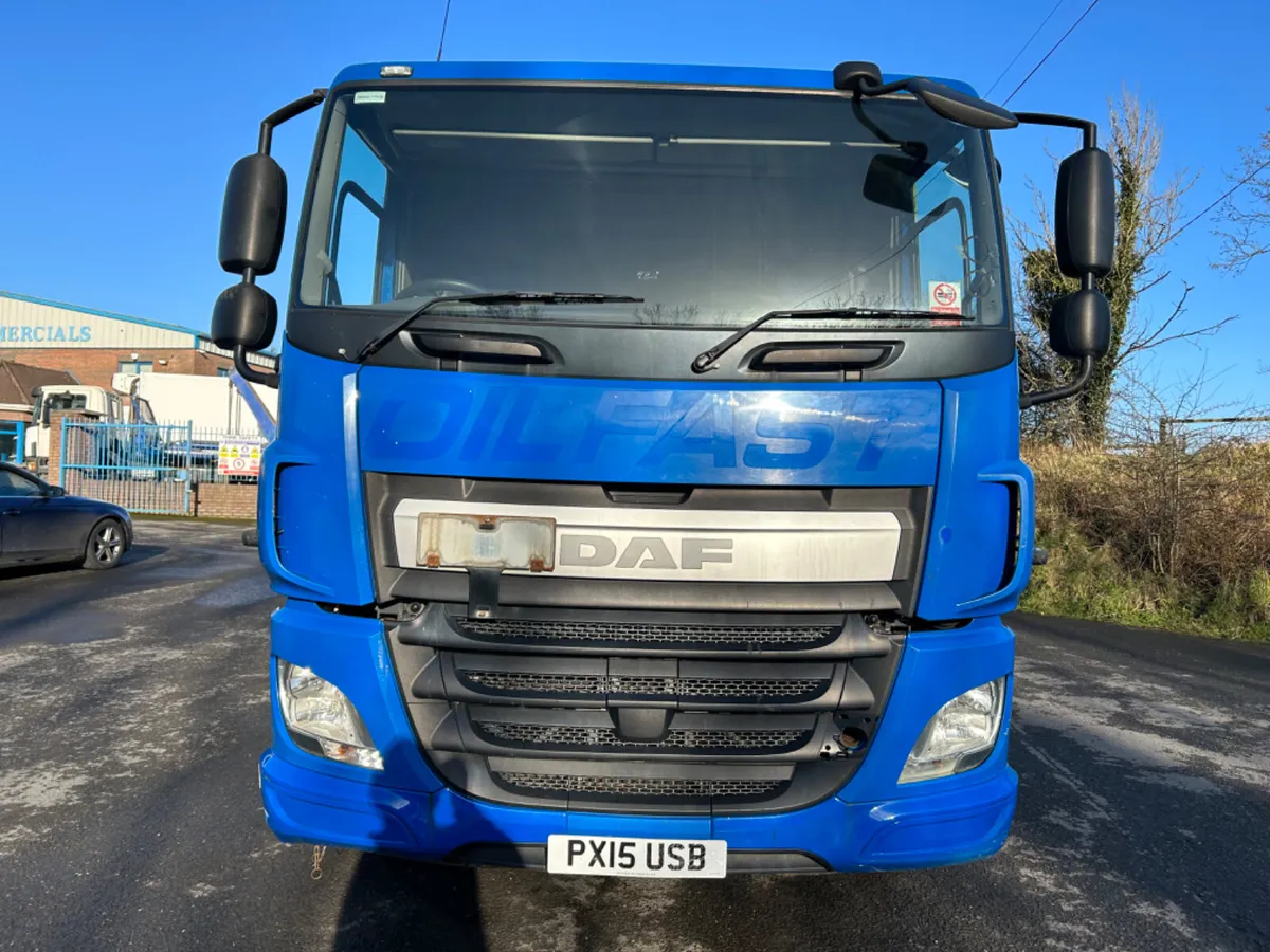 2015 Daf cf 370 6x2 26 ton fuel tanker - Image 2