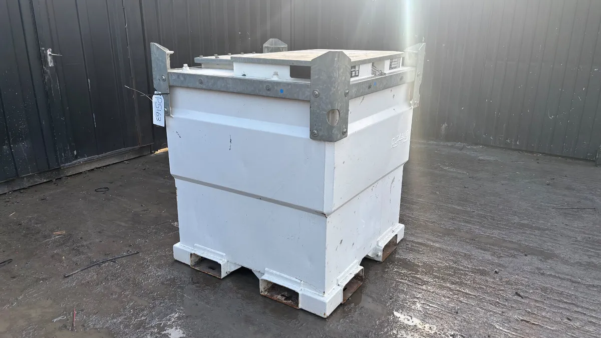 Western 810L Fuel Bowser - Image 2