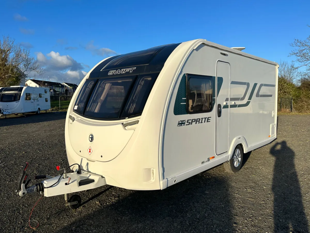 🚨2019 Swift FIXED BED 4 BERTH 🚨 - Image 1