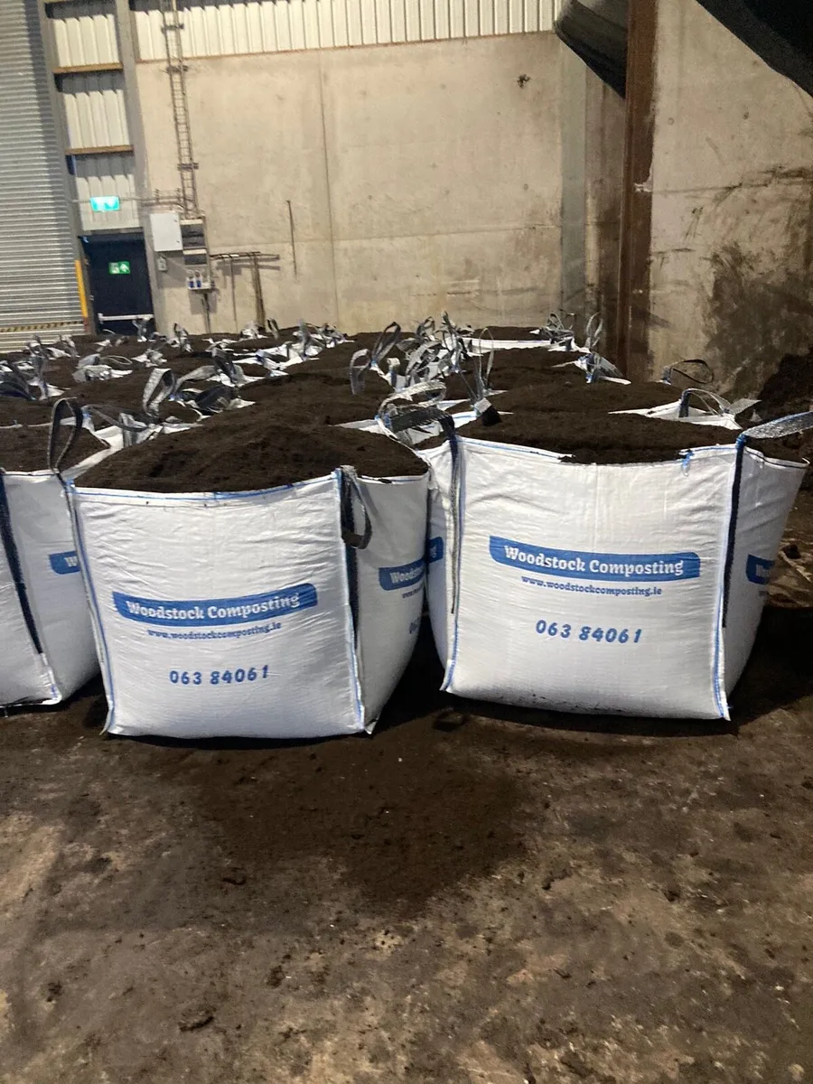Bulk bags of compost - Image 1