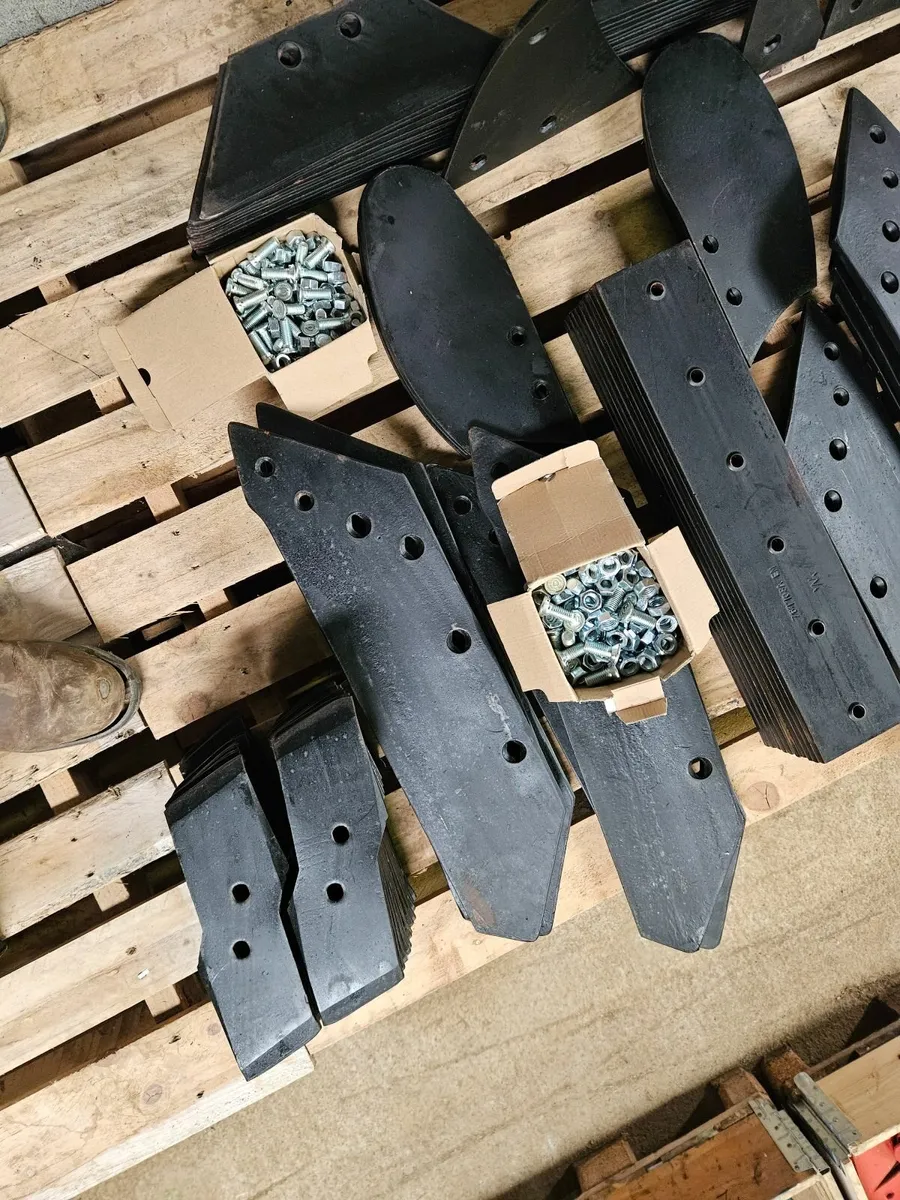 Kuhn Wearing Metal plough parts/power harrow tines - Image 2