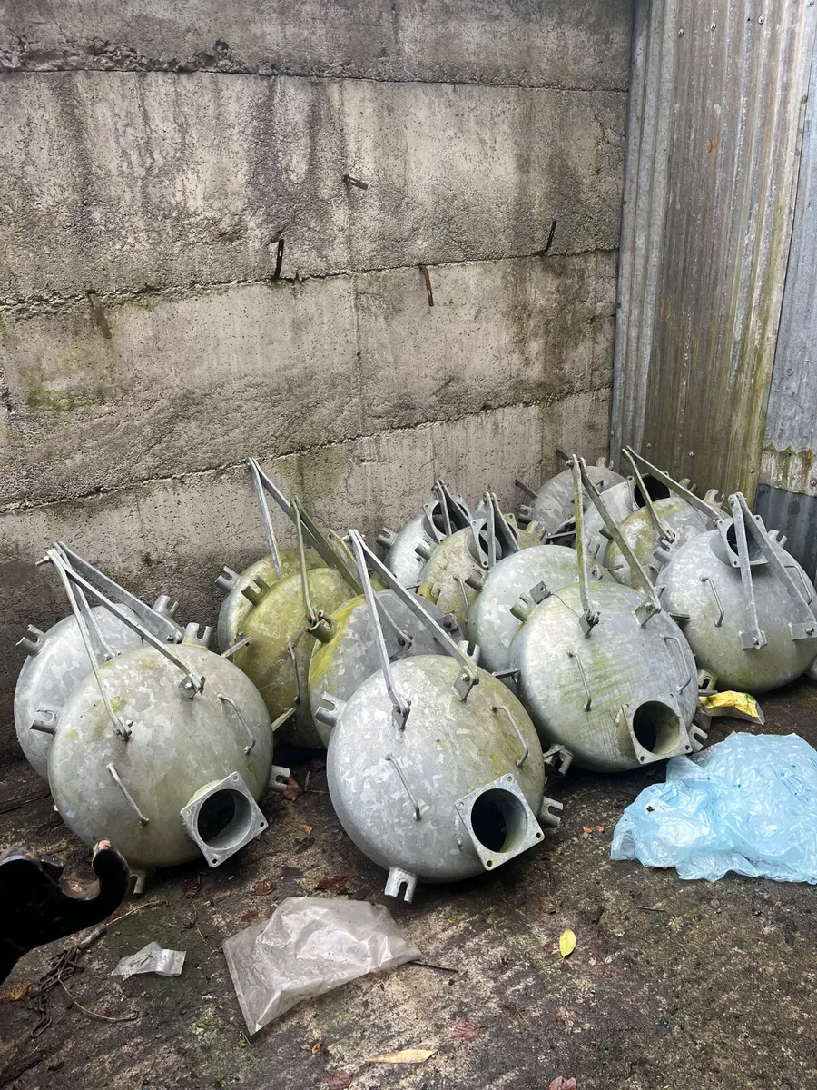 Back doors for slurry tanker - Image 1