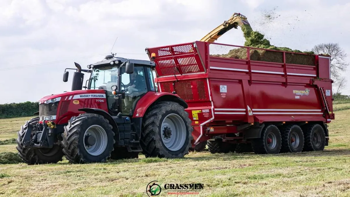 A&W Grain Silage Tri Axle A&W Trailer - Image 1