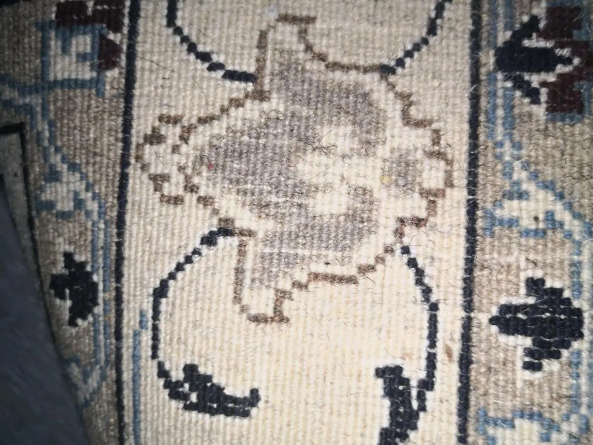 Hand knotted P.ersian wool rug 200x115cm - Image 3