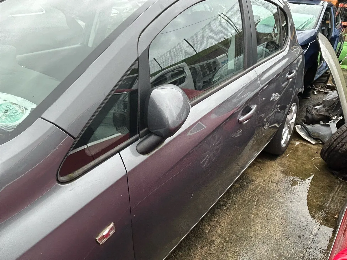 2011 Fiesta 1.6 Diesel.  141 Opel Corsa - Image 3