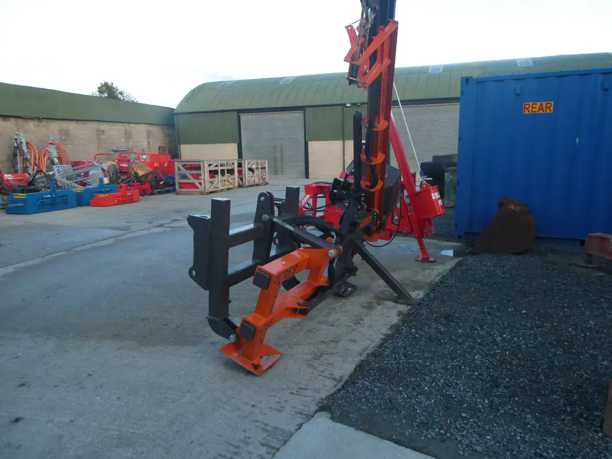 Shopsoiled CeresTractor & Telehandler Post Driver - Image 2