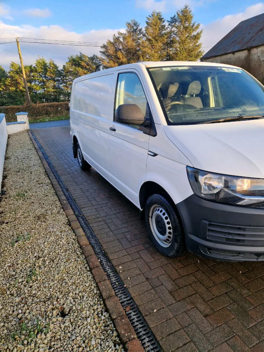 Volkswagen transporter - Image 1