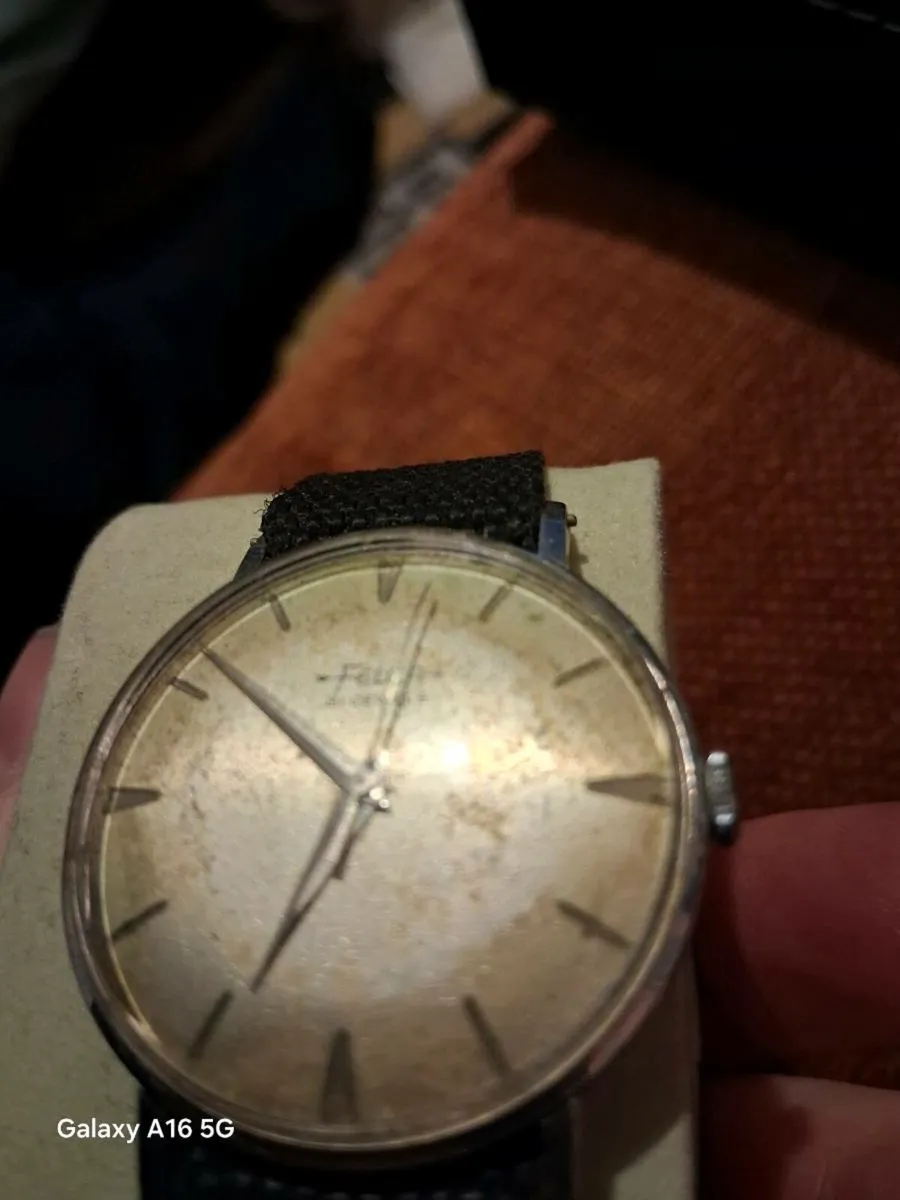 Mens watch - Image 1