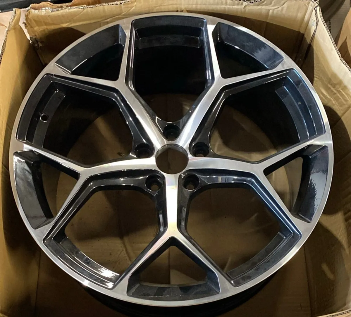 19” rs6 5x112 alloys and tyres