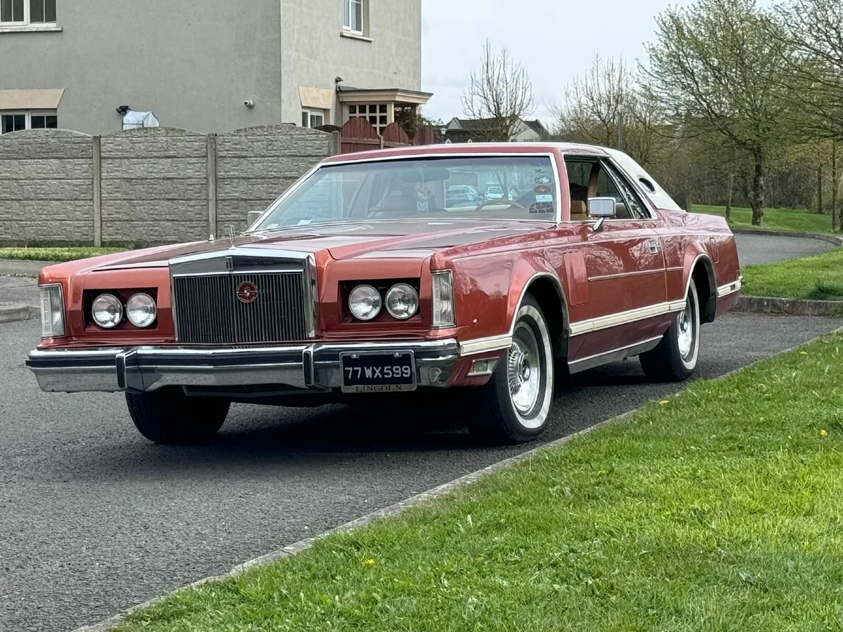 Lincoln Continental Mark V 1977 - Image 1