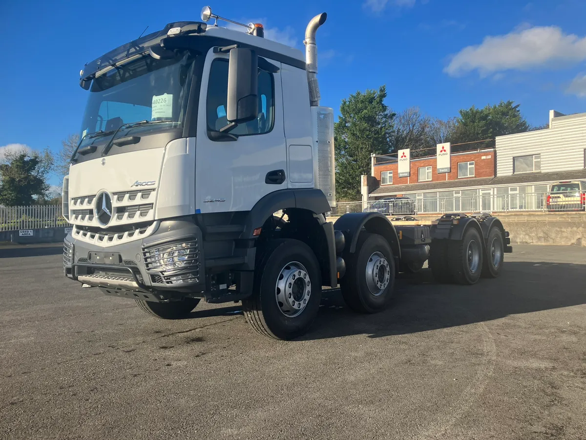 New 2025 Mercedes Benz Arocs 3243 8x4. - Image 3