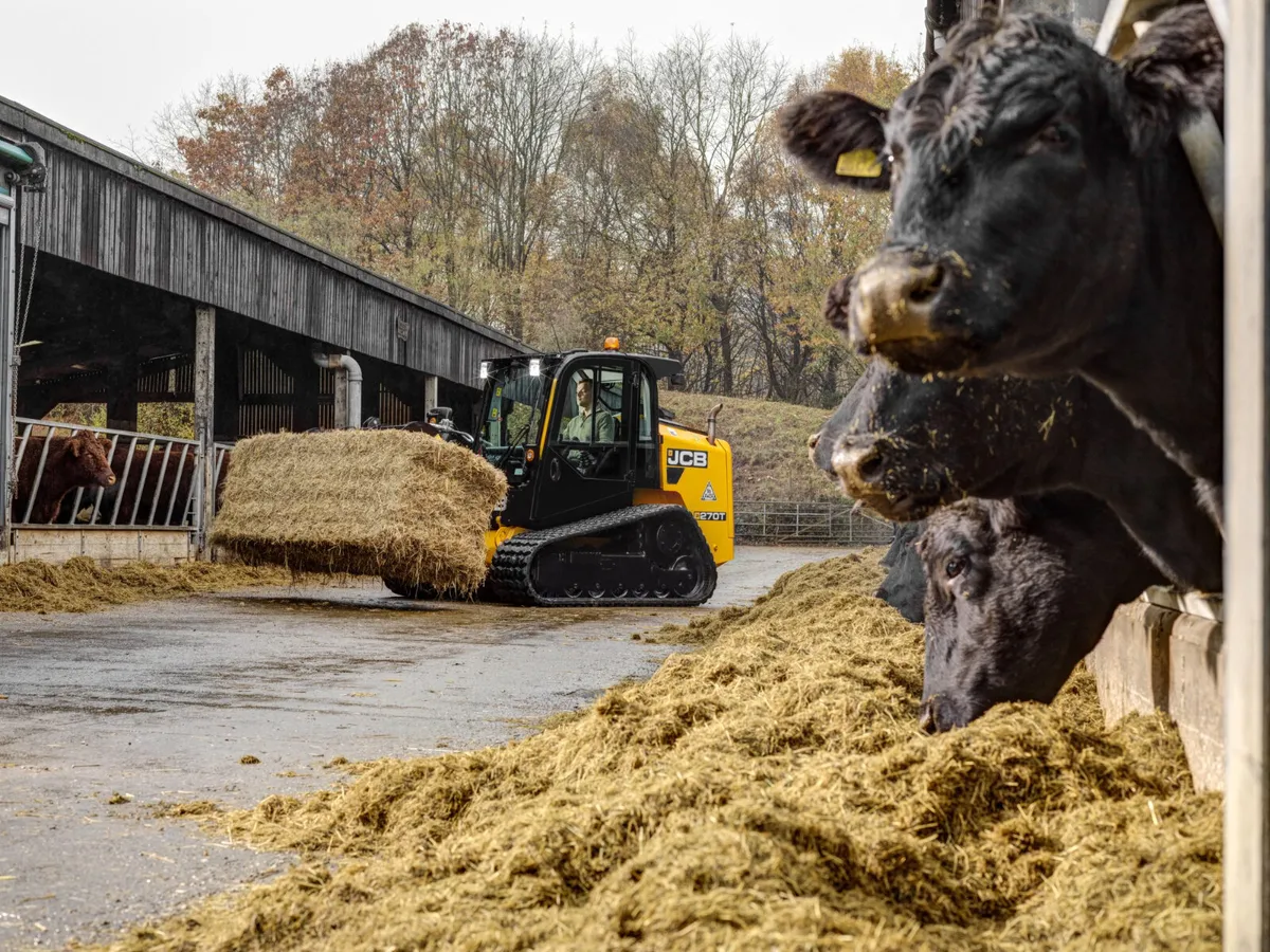 JCB 270T Track Loader/ Track Skid Steer 2.88m - Image 3