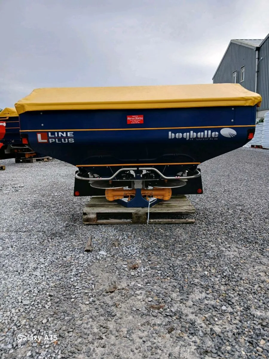 BOGBALLE  FERTILISER SPREADERS. - Image 3