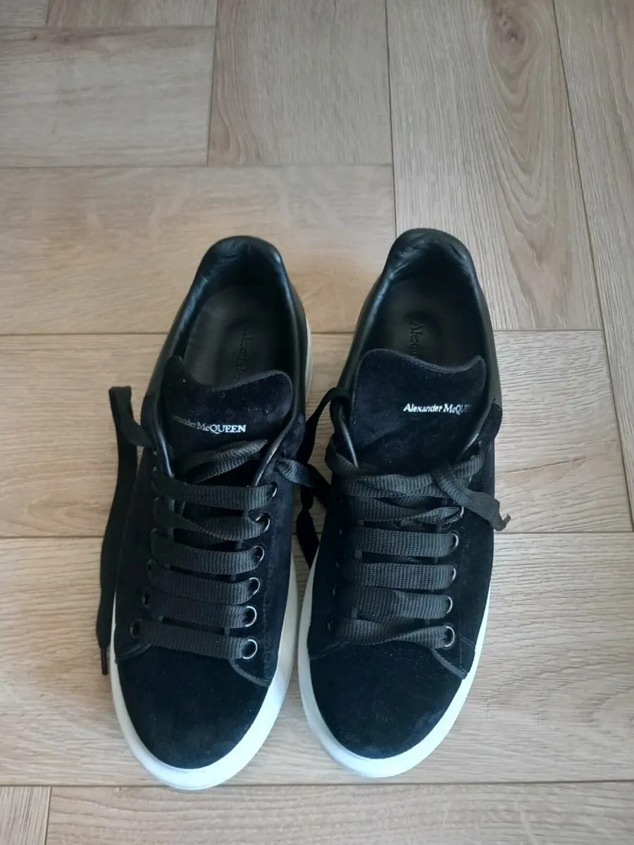 ALEXANDER MCQUEEN - Image 1