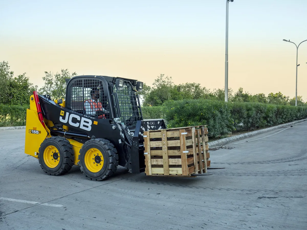 JCB 155 Skid Steer Loader 2.84m - Image 3