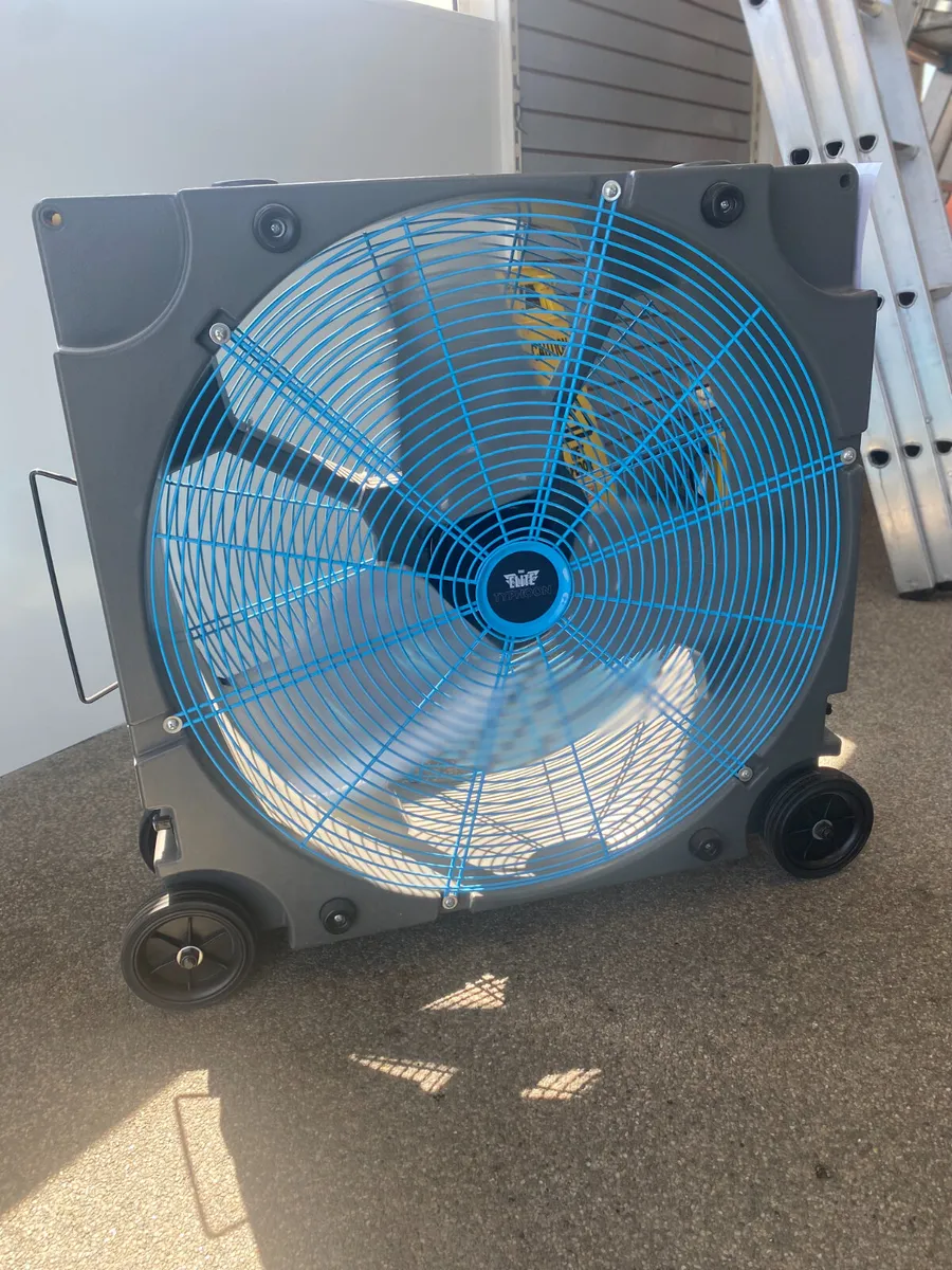 Extra Large Industrial Cooling Fan -110v - Image 1