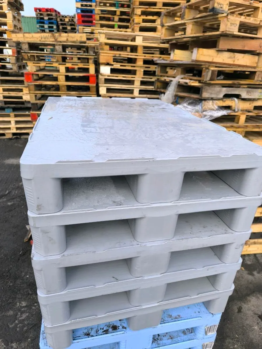 Heavy duty plastic pallets - Image 4