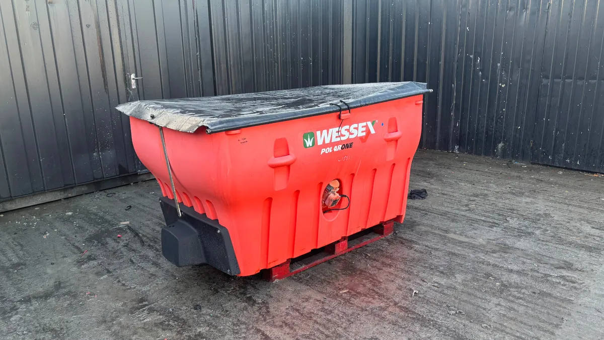 New & Unused Wessex Polarone 900GT Salt Spreader - Image 2