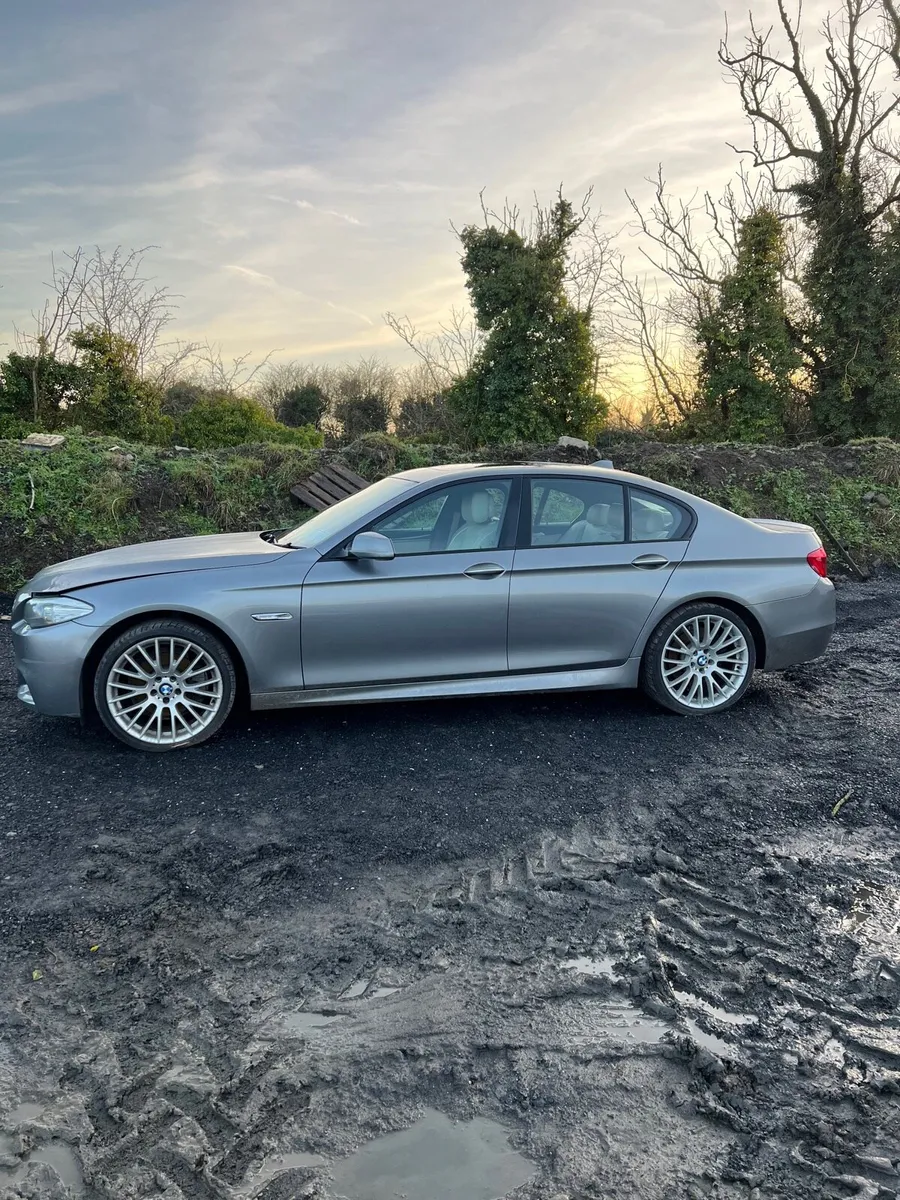 Breaking bmw f10 M sport 520d 2011 a52 - Image 2