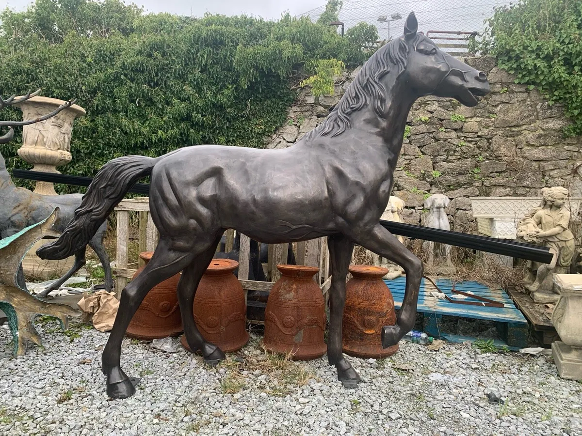 Bronze horse - Image 2