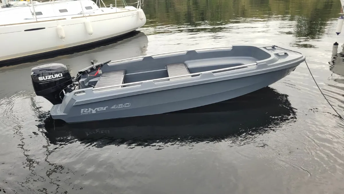River Boat 460 Big Tiller - Image 1