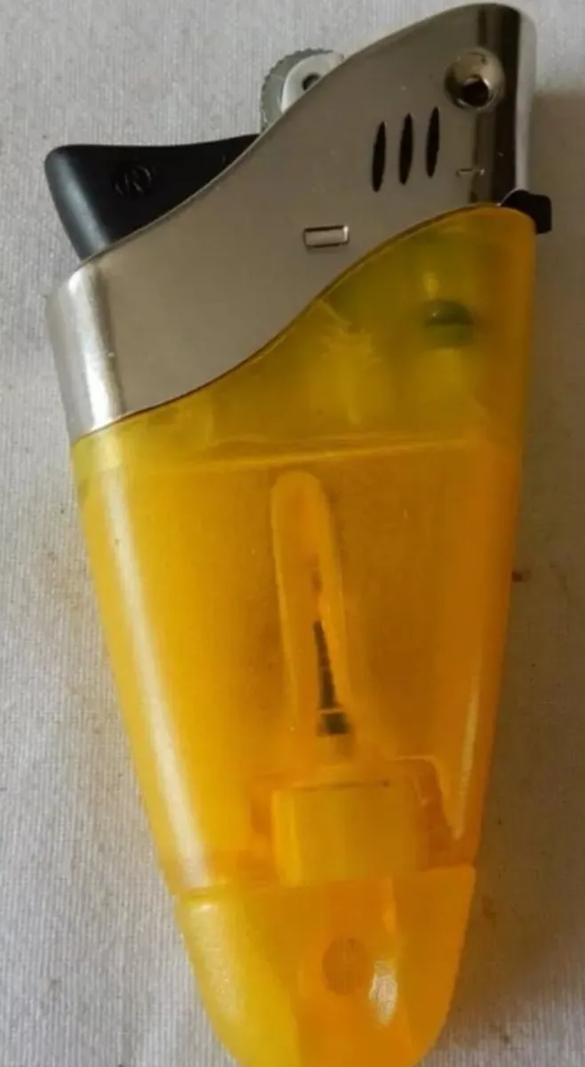 Rare Ronson Star mania lighter - Image 2